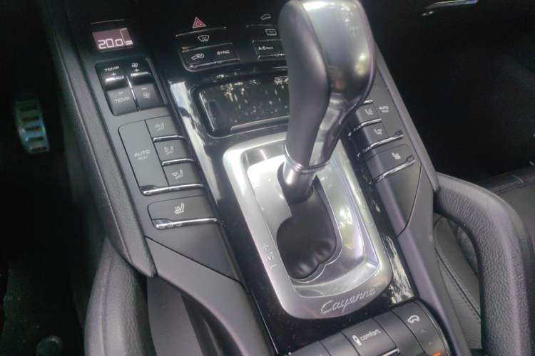 Used Porsche Cayenne 2015 Cayenne 3.0T Gear Lever