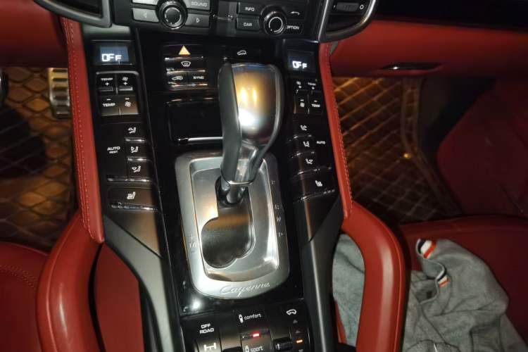 Used Porsche Cayenne 2015 Cayenne 3.0T Gear Lever