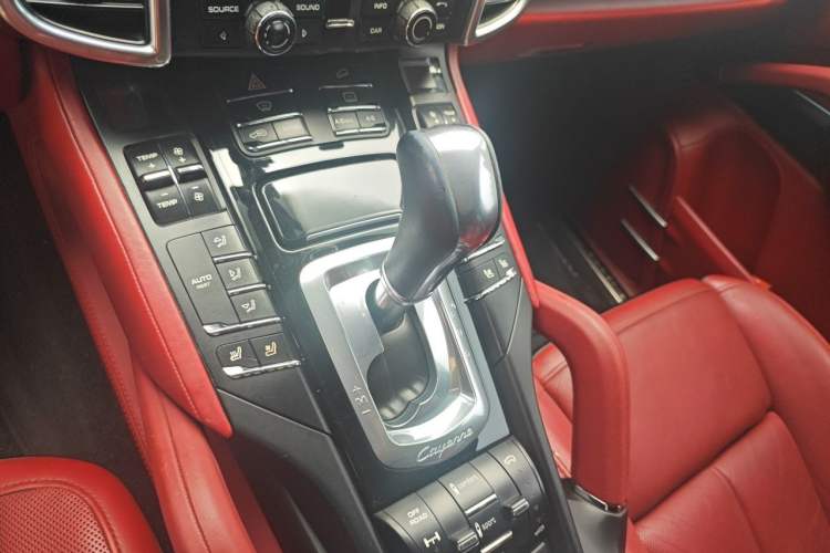 Used Porsche Cayenne 2015 Cayenne 3.0T Gear Lever