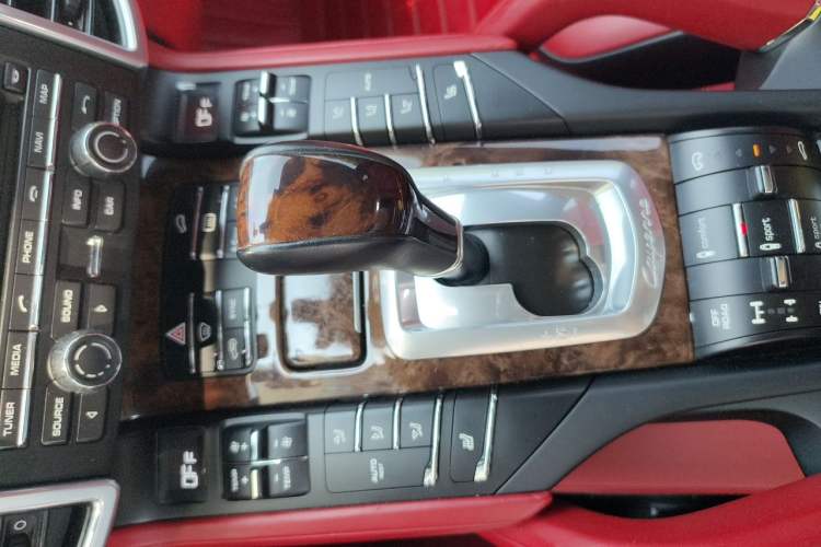 Used Porsche Cayenne 2015 Cayenne 3.0T Gear Lever