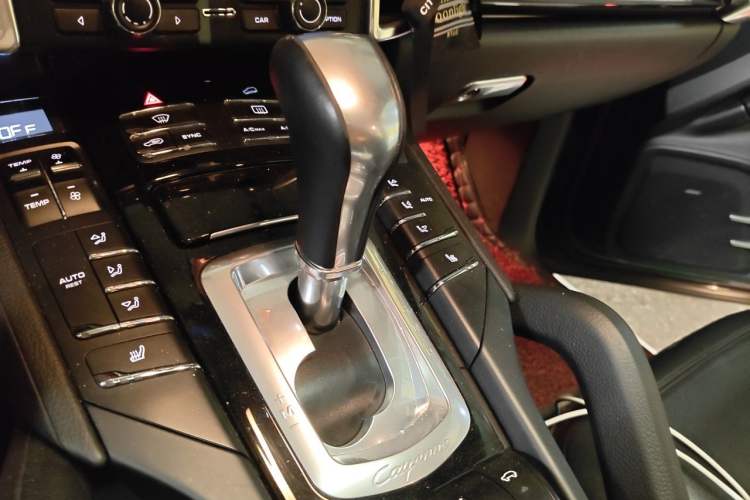 Used Porsche Cayenne 2015 Cayenne 3.0T Gear Lever