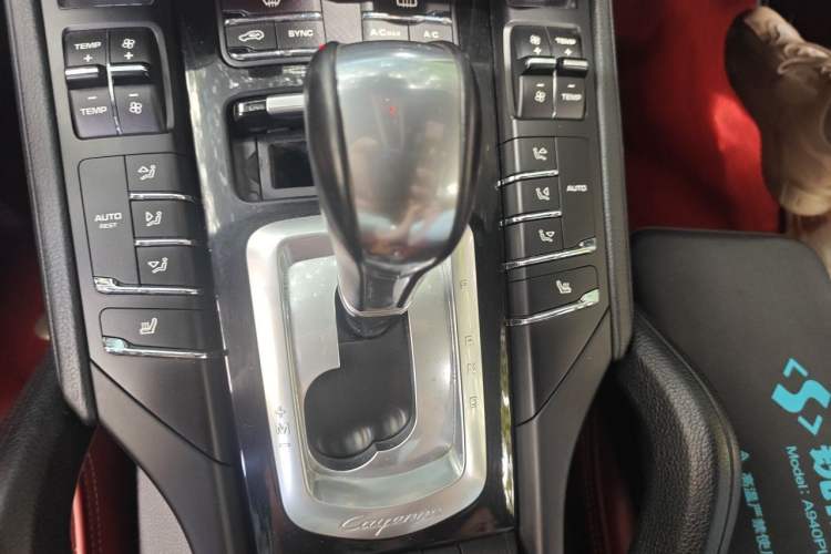 Used Porsche Cayenne 2015 Cayenne 3.0T Gear Lever