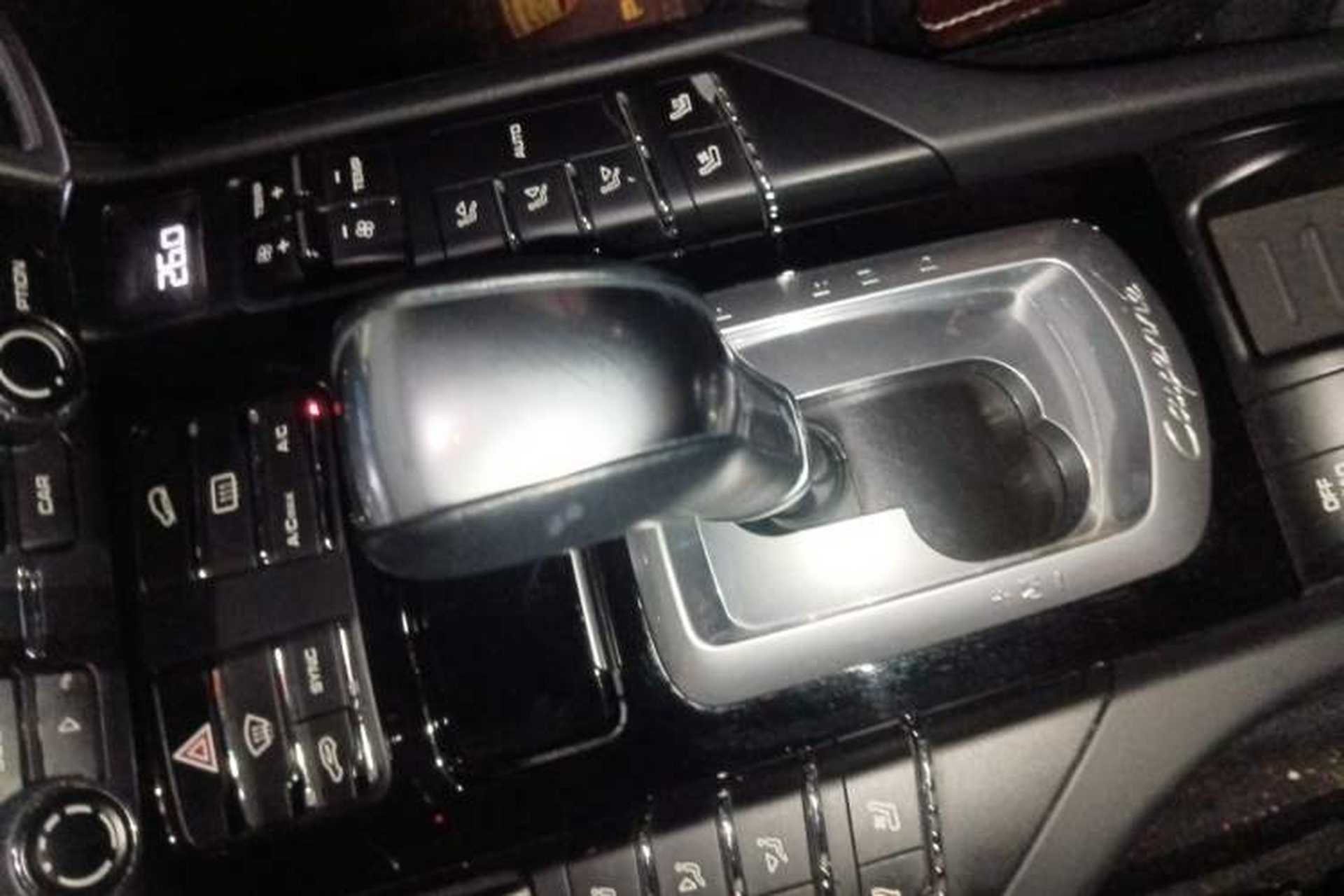 Used Porsche Cayenne 2015 3.0T Gear Lever