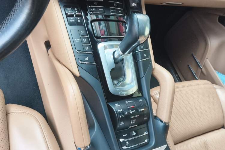 Used Porsche Cayenne 2015 Cayenne 3.0T Gear Lever
