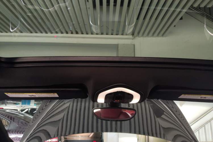 Used Porsche Cayenne 2015 3.6L automatic transmission U.S. specification Headliner