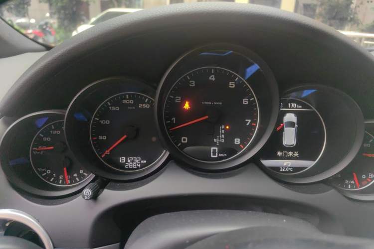 Used Porsche Cayenne 2015 Cayenne 3.0T Instrument Cluster