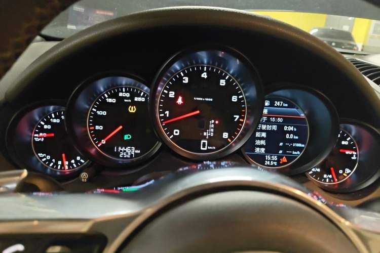 Used Porsche Cayenne 2015 Cayenne 3.0T Instrument Cluster