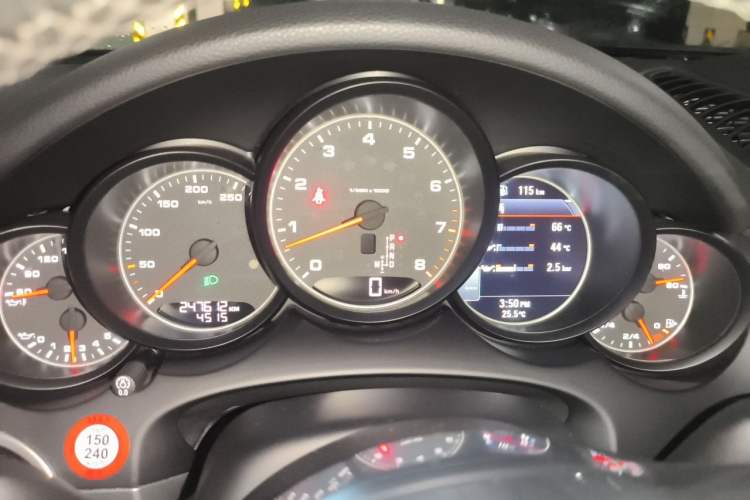 Used Porsche Cayenne 2015 Cayenne 3.0T Instrument Cluster