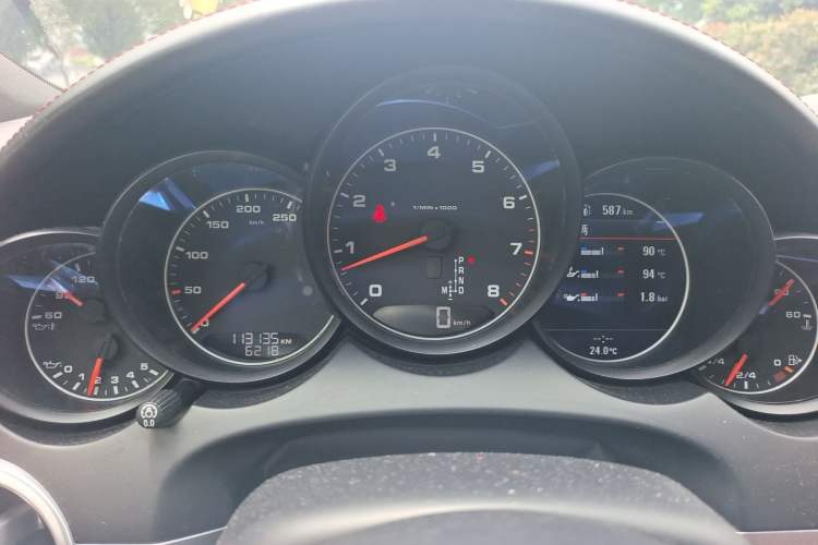 Used Porsche Cayenne 2015 Cayenne 3.0T Instrument Cluster