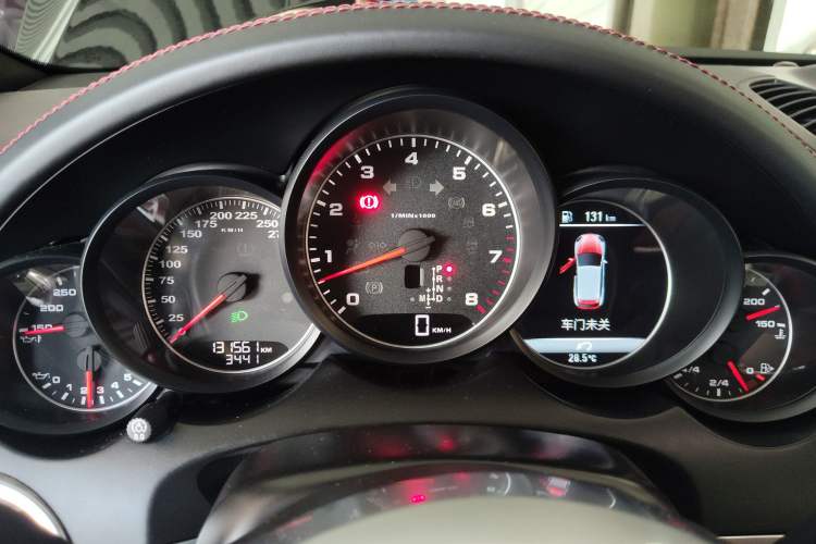 Used Porsche Cayenne 2015 3.6L automatic transmission U.S. specification Instrument Cluster