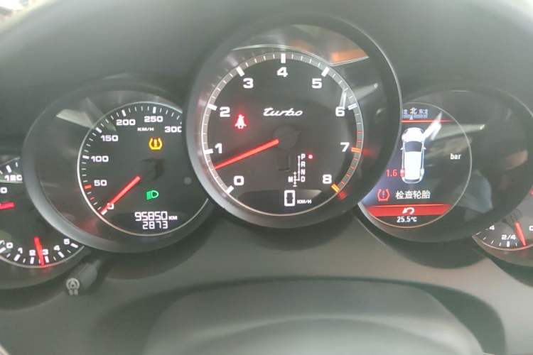 Used Porsche Cayenne 2015 Cayenne Turbo 4.8T Instrument Cluster