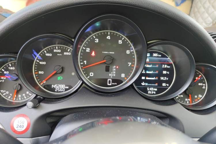 Used Porsche Cayenne 2015 Cayenne 3.0T Instrument Cluster