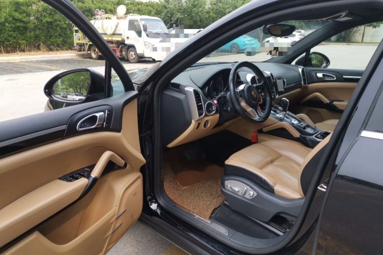 Used Porsche Cayenne 2015 Cayenne 3.0T Interior 3
