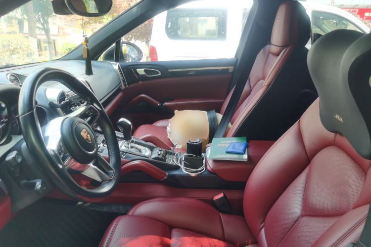 Used Porsche Cayenne 2015 Cayenne 3.0T Left Front Seat