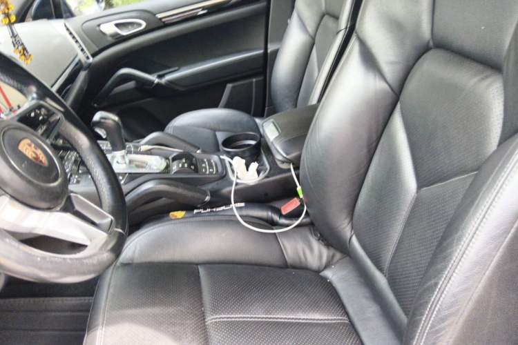Used Porsche Cayenne  Left Front Seat