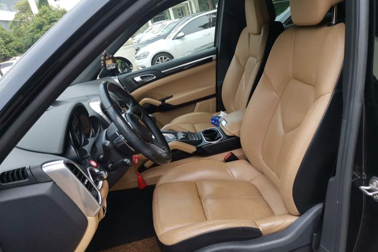 Used Porsche Cayenne 2015 Cayenne 3.0T Left Front Seat