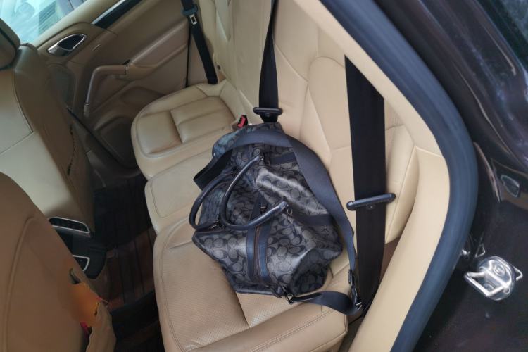 Used Porsche Cayenne 2015 Cayenne 3.0T Left Rear Seat