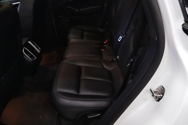 Used Porsche Cayenne 2015 Cayenne 3.0T Left Rear Seat