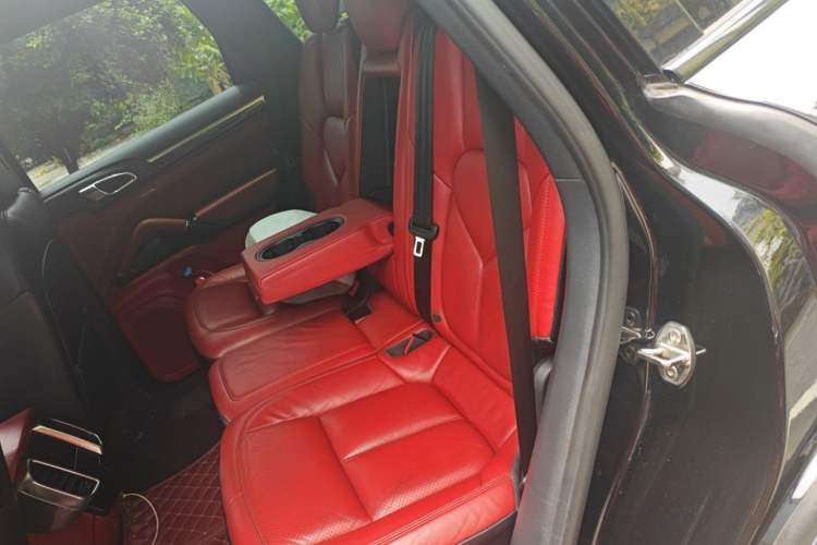 Used Porsche Cayenne 2015 Cayenne 3.0T Left Rear Seat