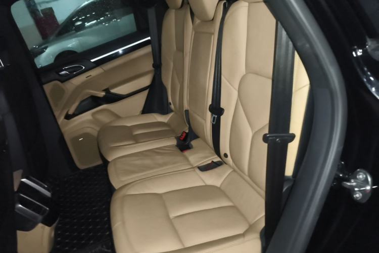 Used Porsche Cayenne 2015 Cayenne 3.0T Left Rear Seat