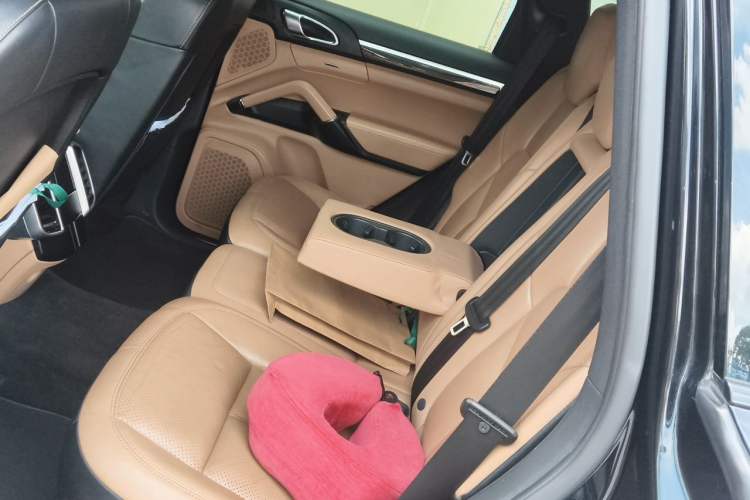 Used Porsche Cayenne 2015 Cayenne 3.0T Left Rear Seat