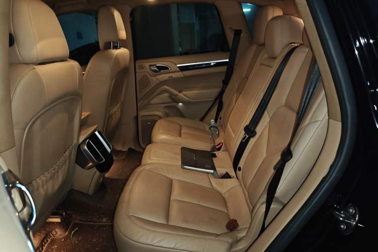 Used Porsche Cayenne 2015 Cayenne 3.0T Left Rear Seat