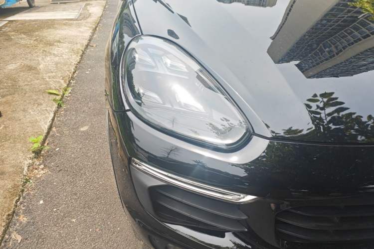 Used Porsche Cayenne 2015 Cayenne 3.0T Right Front Headlight