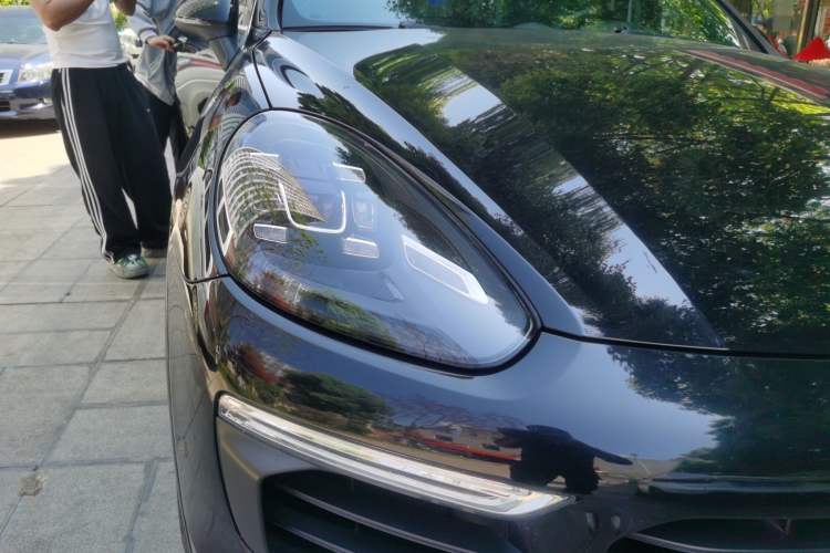 Used Porsche Cayenne 2015 Cayenne 3.0T Right Front Headlight