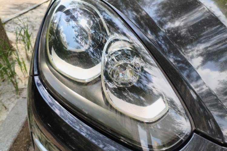 Used Porsche Cayenne 2015 Cayenne 3.0T Right Front Headlight