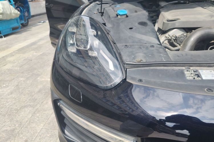Used Porsche Cayenne 2015 Cayenne GTS 3.6T Right Front Headlight