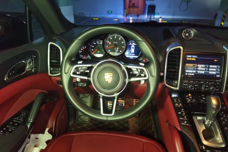 Used Porsche Cayenne 2015 Cayenne 3.0T Steering Wheel