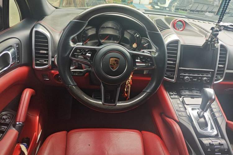 Used Porsche Cayenne 2015 Cayenne 3.0T Steering Wheel