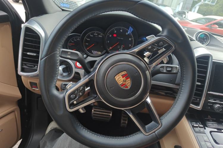 Used Porsche Cayenne 2015 Cayenne 3.0T Steering Wheel