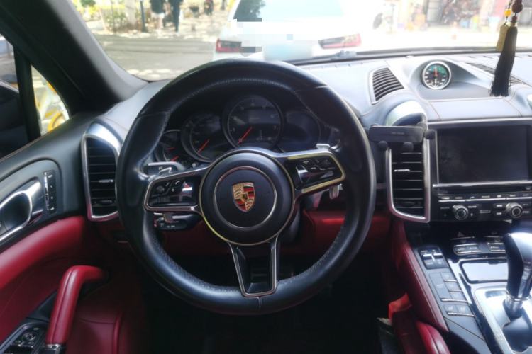 Used Porsche Cayenne 2015 Cayenne 3.0T Steering Wheel