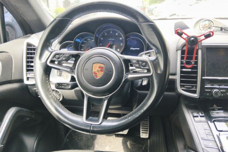 Used Porsche Cayenne  Steering Wheel