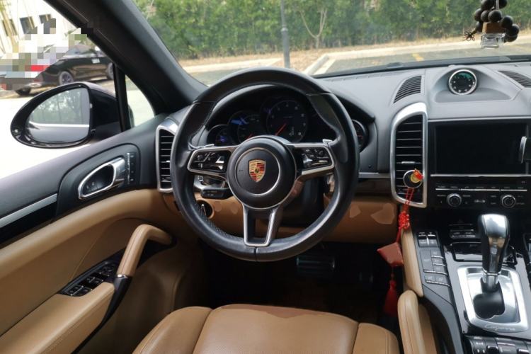 Used Porsche Cayenne 2015 Cayenne 3.0T Steering Wheel