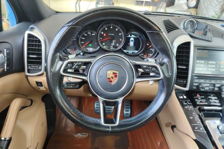 Used Porsche Cayenne 2015 Cayenne 3.0T Steering Wheel