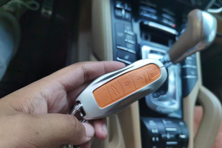 Used Porsche Cayenne 2015 Cayenne 3.0T Vehicle Key