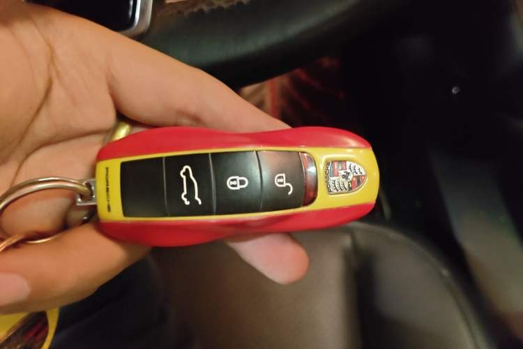 Used Porsche Cayenne 2015 Cayenne 3.0T Vehicle Key