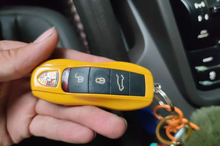 Used Porsche Cayenne 2015 Cayenne 3.0T Vehicle Key