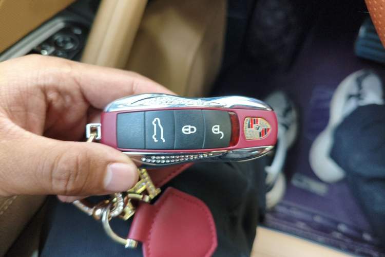 Used Porsche Cayenne 2015 Cayenne 3.0T Vehicle Key