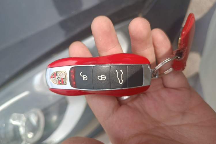 Used Porsche Cayenne 2015 Cayenne 3.0T Vehicle Key