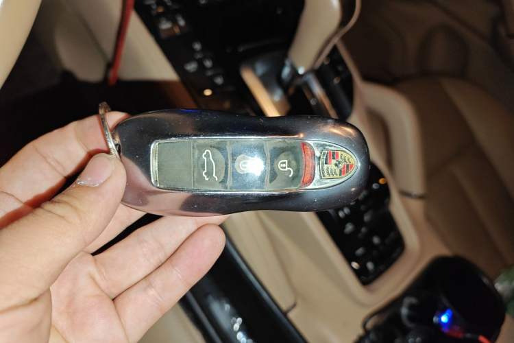 Used Porsche Cayenne 2015 Cayenne 3.0T Vehicle Key