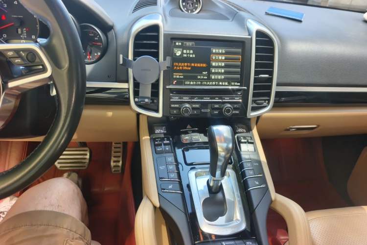 Used Porsche Cayenne 2015 Cayenne 3.0T Audio And AC Panel