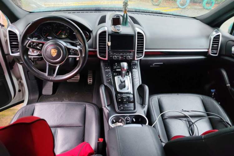 Used Porsche Cayenne 2015 Cayenne 3.0T Center Console