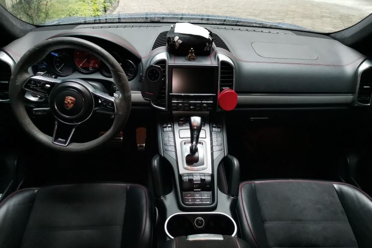 Used Porsche Cayenne 2015 Cayenne GTS 3.6T Center Console