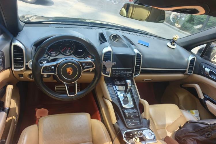Used Porsche Cayenne 2015 Cayenne 3.0T Center Console