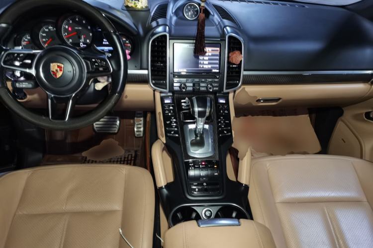 Used Porsche Cayenne 2015 Cayenne 3.0T Center Console