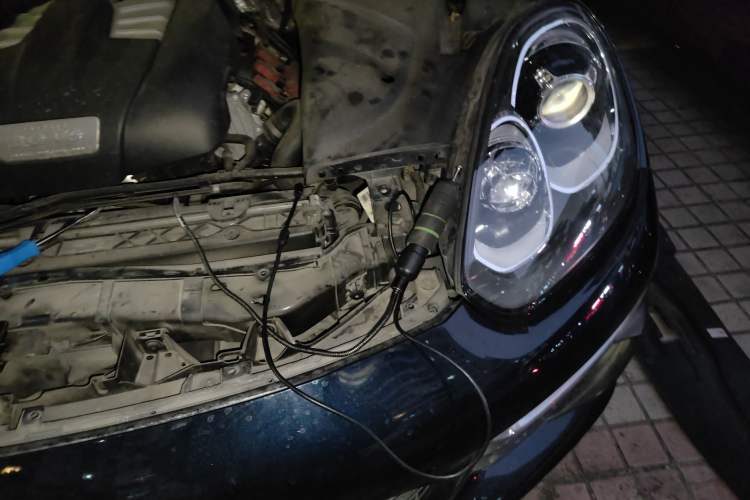 Used Porsche Cayenne 2015 Cayenne 3.0T Engine Bay Left