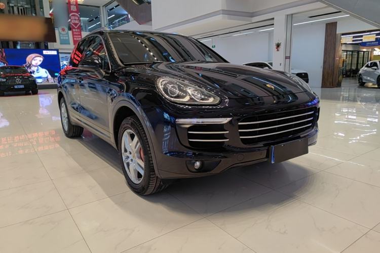 Used Porsche Cayenne 2015 Cayenne 3.0T Front Right 45 Deg